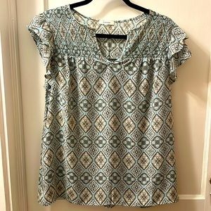 Short sleeve blouse. Size M